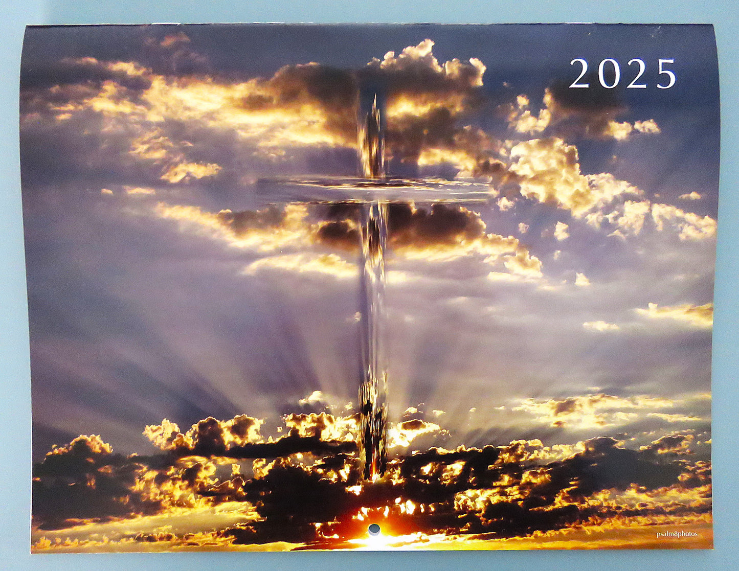 2025 DELUXE WALL CALENDAR THE CROSS