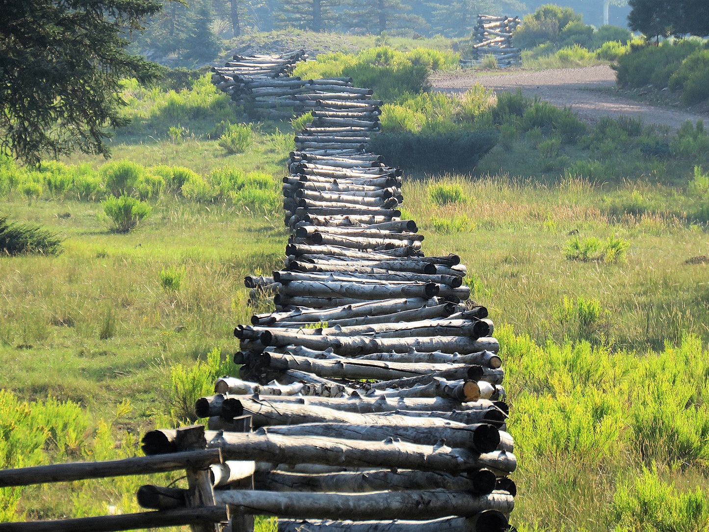 Photo Wooden Fence in Meadow Duck Creek Village Utah