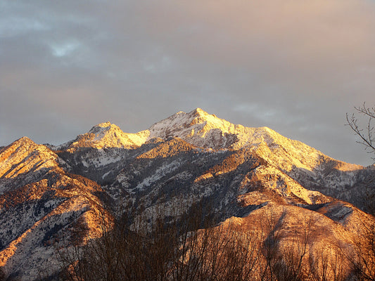 Photo Majestic Snow Covered Sun Bathed Mountain Sandy Utah