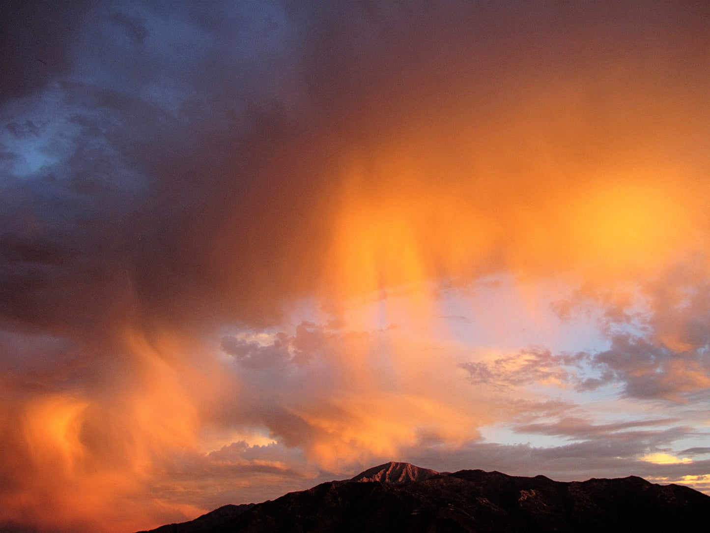 Photo Sunset Orange Yellow Clouds Mount San Jacinto Morongo Reservation Banning California