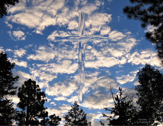 Photo Cross Duck Creek Village Utah Sky Clouds Pines